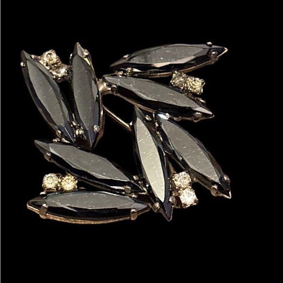 Very Rare Find - Black Crystal Statement Brooch - Picture 3 of 10